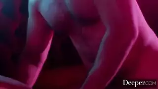 ٤ حلقها مليء بعضو ذكري سميك لنجم بورن