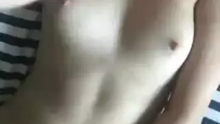 بنت تعمل العادة السرية لوحدها ونشوة القذف
