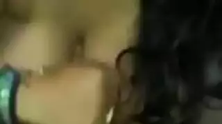 فتاة بيريسكوب تفتح فرجها للكاميرا
