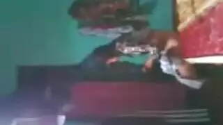 عاهرات مراهقات هاويات: مشهد جماعي ألماني مزدوج