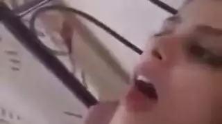 سكس نيك عنيف مصرية في البلكونة