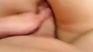 إباحية حميمية: دفقات عميقة في كسها الرطب