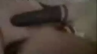 زب صغير ينيكها حتى يرعشها