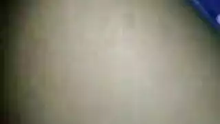 فتاة متحولة تتعرض لشرج عنيف