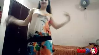 سكس ترقص امام ابنها