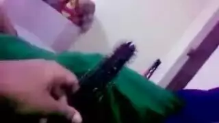 الولد السعودي اللي ينام مع البنت وخليها جابت دم