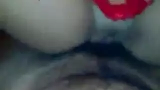 ينيك اخته ويغزف جوه كسها والمنيا يتدفق أغتصاب