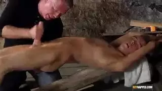 أربعة ازبار بداخل كس