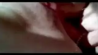 الابن يستمني كثيراً والأم خايفه عليه