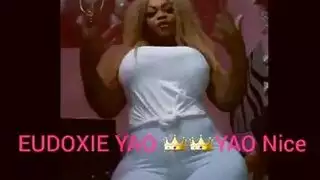 لعق بي بي سي فتاة العضلات