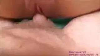 جدولت جلسة لجماع فمها الشهواني