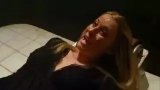 داعر ماكرة تأخذ زب سناب شات مجهول وتئن بصوت عال