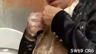 تعليم البنت سياقة السيارة