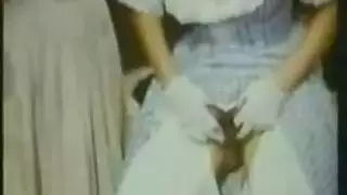 قضيب صلب كالصخر يطارد فتحة ضيقة ليدفعها بقوة