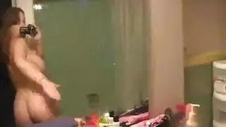 حامل ومحتاجة، تبلع قبل أن تُضرب