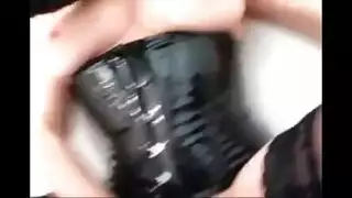 حزام على اساس صغير ديك زوجة في تحول جنسى