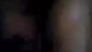 زوجة عاهرة تقدم فيلم مص إباحي بدون حواجز