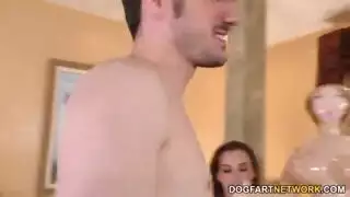 الطيز البيض الكبير