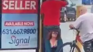 احتكاك حار في الباص