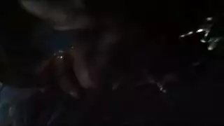 مشهد صريح للنقود مقابل السائل المنوي من عاهرة عربية فاتحة