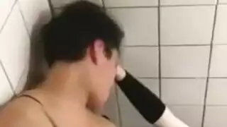 سحاق طالبة مصرية مع فتاة روسية في الملهى سكس حقيقي