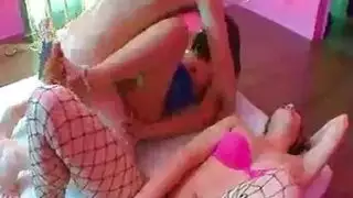 نيكانكليزي نيكانكليزي