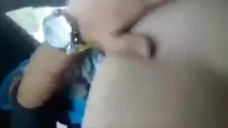 المعلم بالإصبع كس في السيارة المعلم بالإصبع كس في السيارة