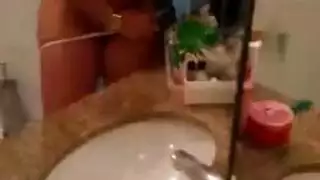 سابرينا وو تدفه في تان وهمية سابرينا وو تدفه في تان وهمية
