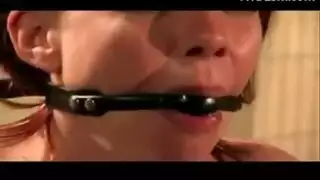 بالسلاسل إلى الأمان والمزيد. بالسلاسل إلى الأمان والمزيد.