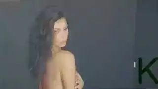 الحلو في سن المراهقة كيم المنزل وحده الحلو في سن المراهقة كيم المنزل وحده
