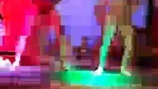 راقصات خنثى تجعل الغرباء سيئة راقصات خنثى تجعل الغرباء سيئة