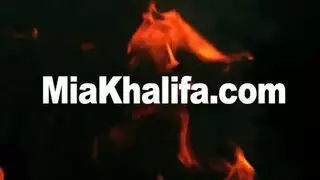 ثدييها كبيرة وجميلة جدا ثدييها كبيرة وجميلة جدا