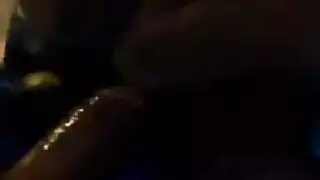 ربة منزل مع كس الرطب. ربة منزل مع كس الرطب.