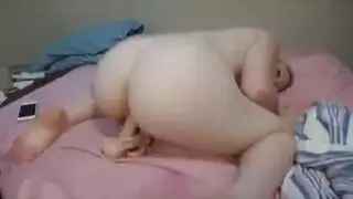 مثير شقراء غريب البظر مارس الجنس. مثير شقراء غريب البظر مارس الجنس.