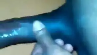 مثير فتاة الحي تمتص شقتها مثير فتاة الحي تمتص شقتها