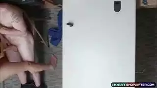إنها خجولة لكنها في النهاية تحبها إنها خجولة لكنها في النهاية تحبها