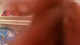 ضخ أحمر محبر في وضع راعية البقر