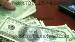 الرجل الأسود وصديقته سخيف مثل الجنون بينما لا أحد آخر في المنزل ، في ذلك اليوم الرجل الأسود وصديقته سخيف مثل الجنون بينما لا أحد آخر في المنزل ، في ذلك اليوم
