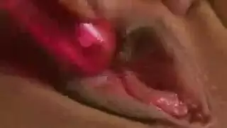 استمناء آسيوي لذيذ مع الألعاب. استمناء آسيوي لذيذ مع الألعاب.