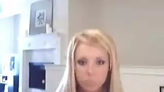 اثنين من كاتي الحلو تحلم مثل مجنون. اثنين من كاتي الحلو تحلم مثل مجنون.