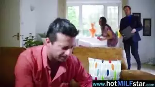 تلفت نظر رجل متزوج تلفت نظر رجل متزوج