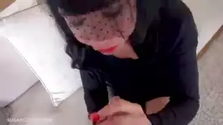 مات زوجها لكنها تمتص قضيبي مات زوجها لكنها تمتص قضيبي