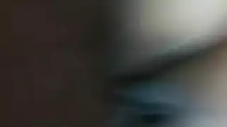 الزوج والزوجة تقاسم الديك الثابت