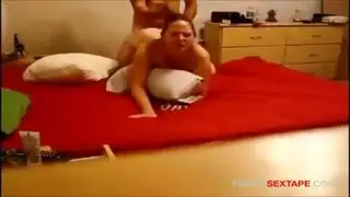 فاتنة السمين على الديك الضخم فاتنة السمين على الديك الضخم