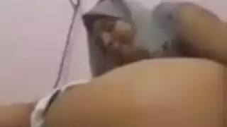 الابن يحوي صاحبة امه الجميلة الابن يحوي صاحبة امه الجميلة