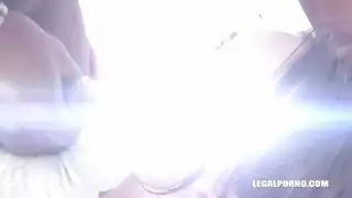 فريا هي الحصول على حمام سباحة تليين مبل فريا هي الحصول على حمام سباحة تليين مبل