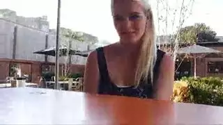 شقراء صغيرة يلهق جسدها شقراء صغيرة يلهق جسدها