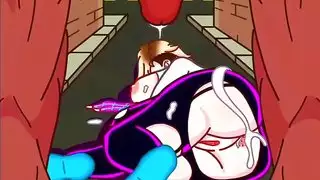 أعجوبة العنكبوت جوين يأخذ حمولة في بوسها الرطب