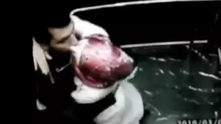 بوس حار في الاسانسير بوس حار في الاسانسير