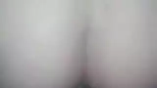 راندي أشقر غال ليليانا سخيف على السرير. راندي أشقر غال ليليانا سخيف على السرير.